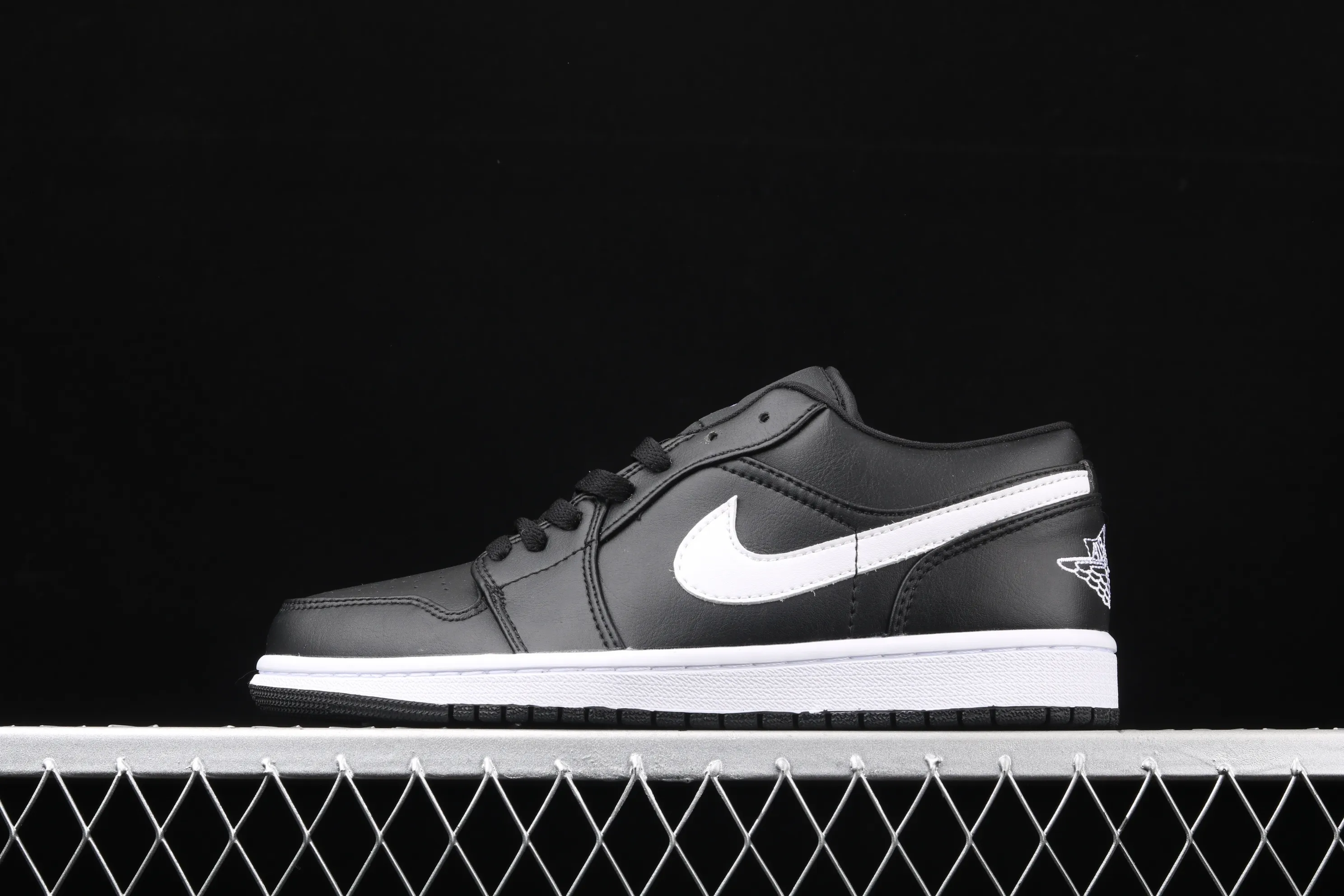 All categories Air Jordan Jordan series basketball shoes Air Jordan 1 Low Air Jordan 1 Low AJ1 Joe 1 low-top black and white cultural and leisure sports sneakers AO9944-001